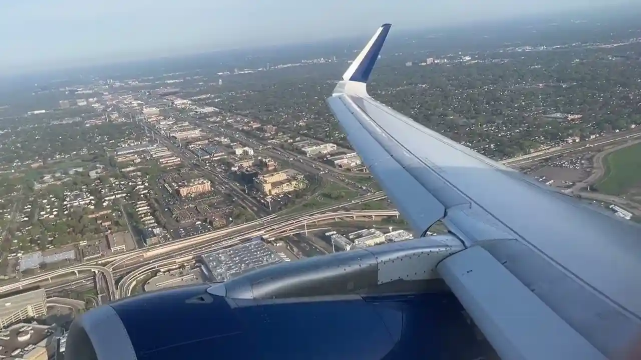 Flights from Miami Airport (MIA) to Fort Lauderdale Airport (FLL)